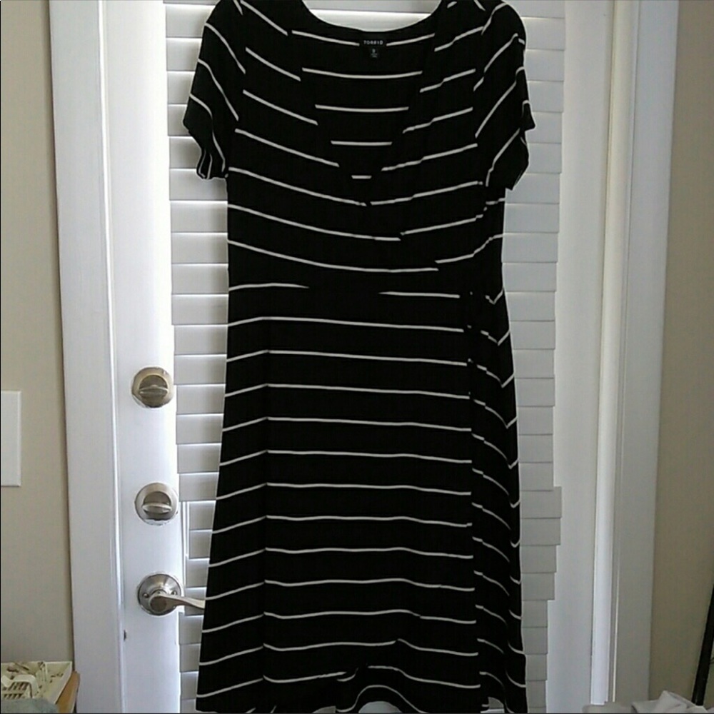 Torrid wrap dress. Size 0/14